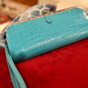 Elegant Turquoise Crocodile-Embossed Clutch